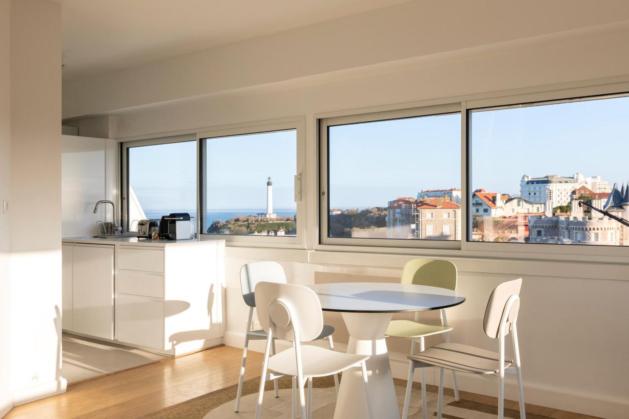 Duplex Panoramique Avec Vue Sur L'ocean Et Jaccuzi *